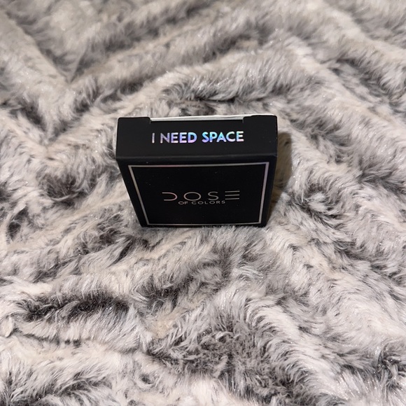 DOSE OF COLORS EYESHADOW - Picture 4 of 5